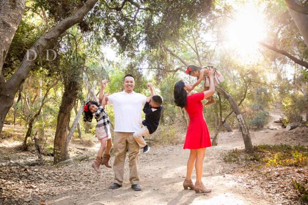 Read more about the article {S} Walnut Creek Park Family Photography, San Dimas