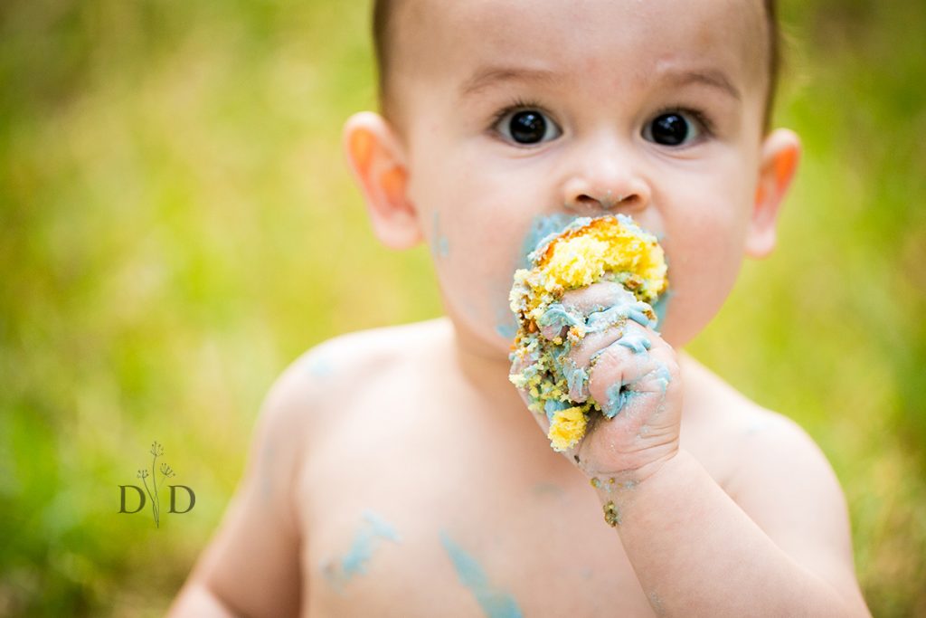 Cake Smash Eating Cake