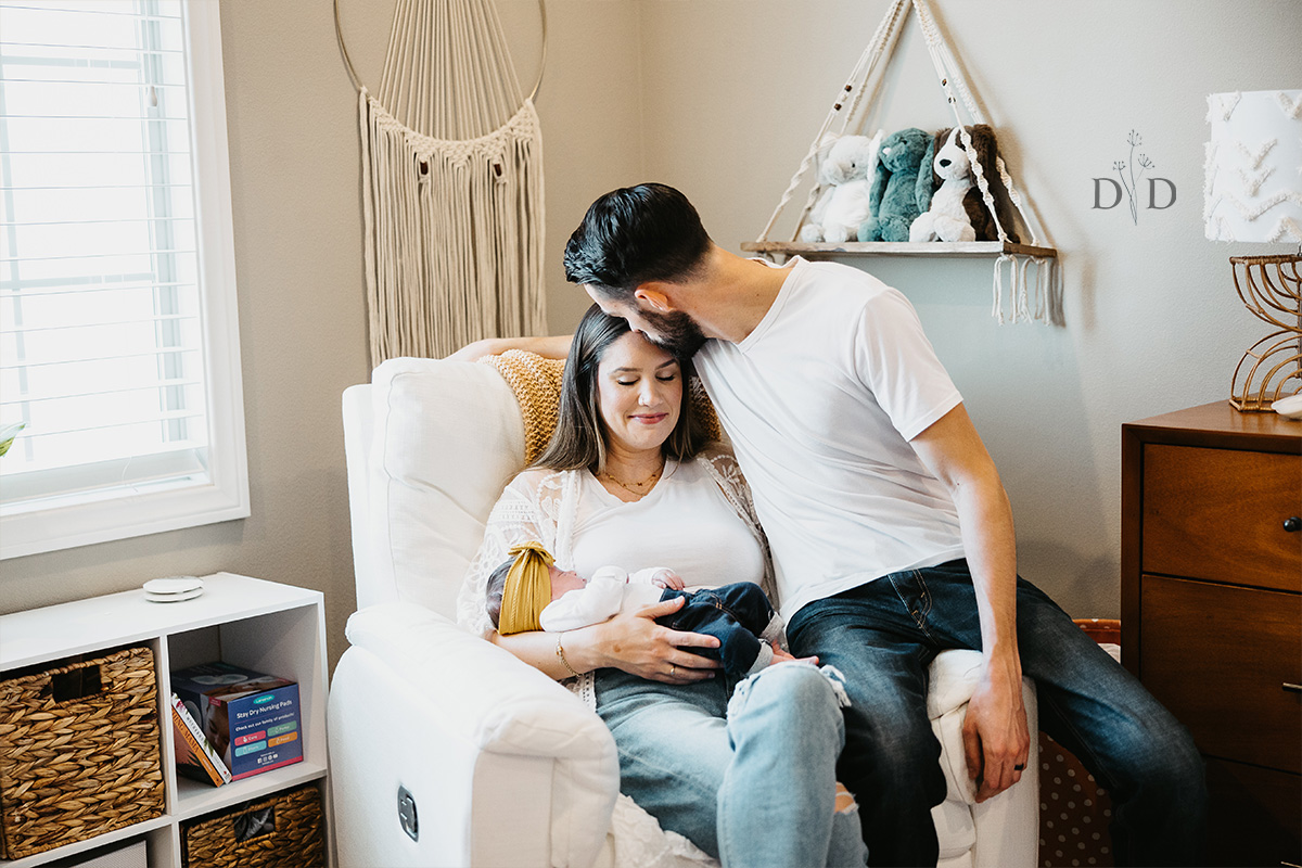 Lifestyle Family Photography with Newborn