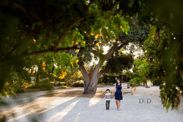 Read more about the article {R} Glendora Arboretum Family Photos | Mommy & Me